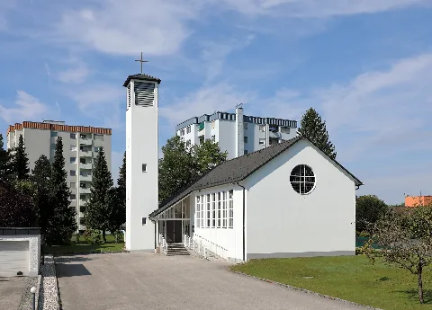 Laakirchen Dreieinigkeitskirche (2)