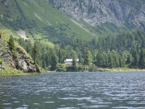 Lägh Cavloc Panoramio
