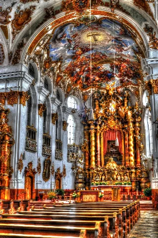 Landsberg,Heilig Kreuz Kirche, Langschiff (8750875748)