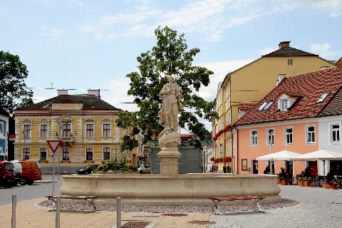 Langenlois Brunnen