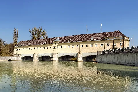 Laufwasserkraftwerk Oberföhring Isarwerk Crop