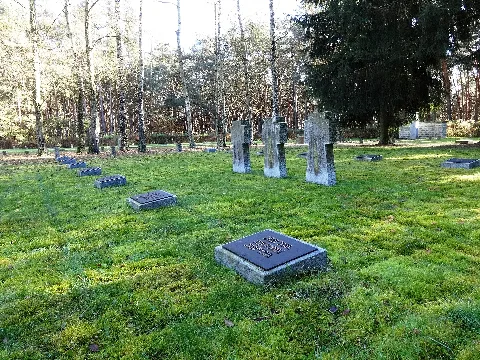 Lazarettfriedhof Saalow Detailaufnahme Gräberfeld Soldaten