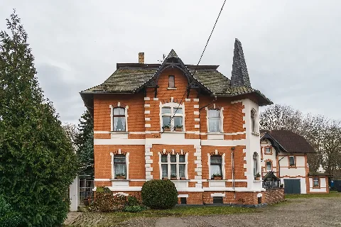 Le Sellerhausen Stuenz Gut 01