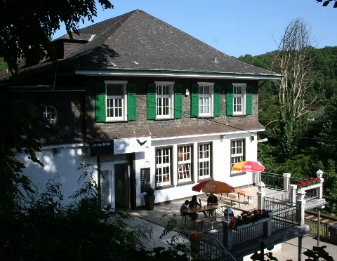Letmathe Dechenhoehle1 Bubo