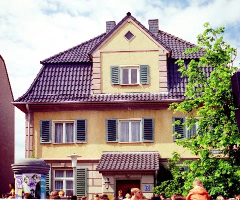Lindenstraße Nr. 7 (Villa Dressler)