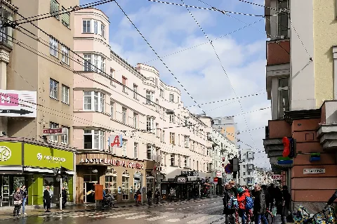 Linz Karmelitenbau Mozartkreuzung