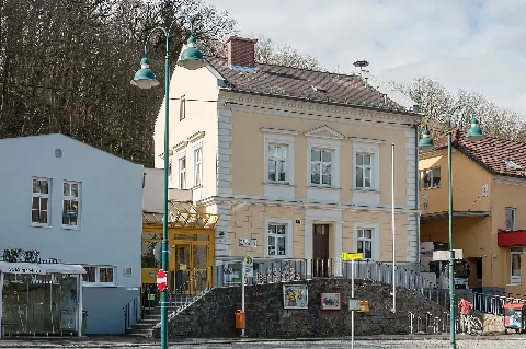 Linz St Magdalena Volksschule 39