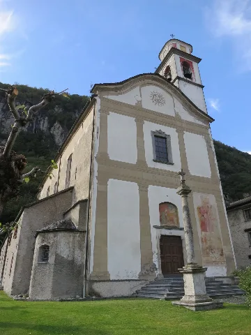 Lodrino Pfarrkirche01