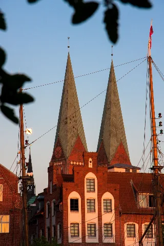 Lübeck, Türme Der Marienkirche Über Dem Museumshafen An Der Untertrave. Panoramio