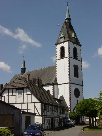 Lüchtringen Kirche