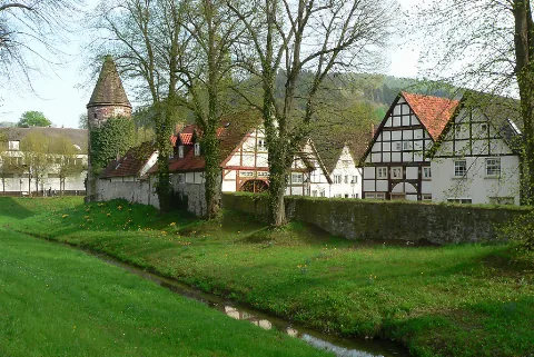 Lüdge Stadtmauer Kleine Emmer