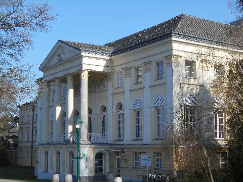 Maenzersdorf Schlossliechtenstein1