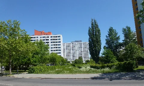 Märkisches Viertel Senftenberger Ring 003