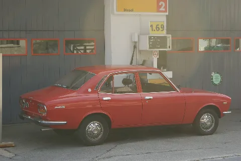 Mazda 616 De Luxe 1600 (9030769097)