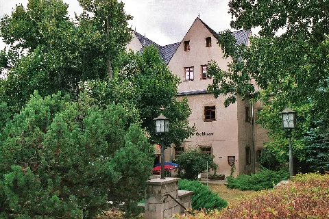 Mihla, The Grey Castle