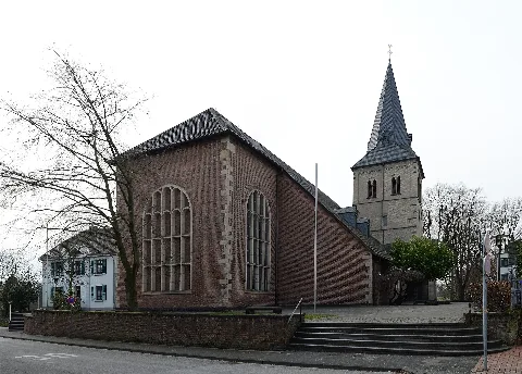 Monheim Am Rhein, St. Gereon, 2013 02 Cn 01