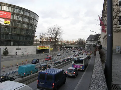 Muenchen 2008 Leuchtenbergring By Raboe 01