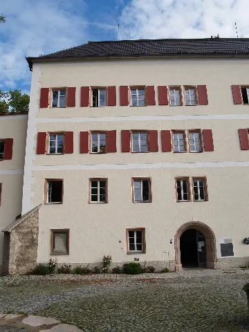 Neues Rathaus Laufen 1