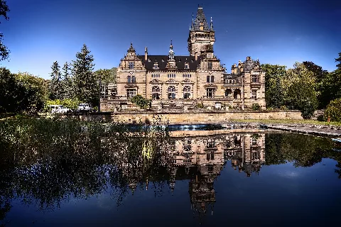 Neues Schloss Hummelshain Südseite
