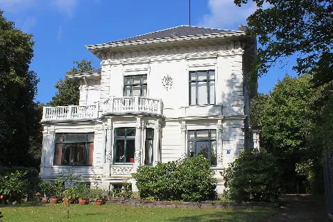 Neumünster Hauptstrasse 17 1