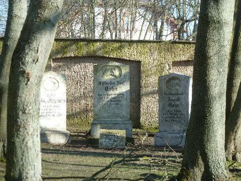Neustrelitzjüdischerfriedhofgräber
