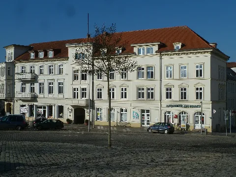 Neustrelitzmarkt8+9