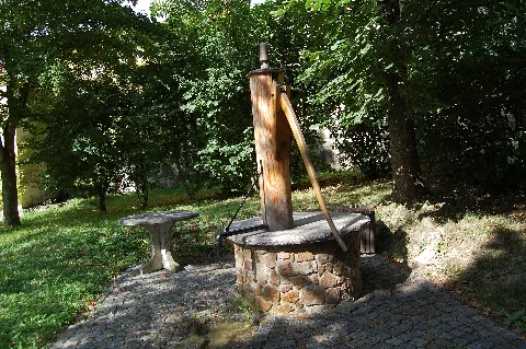 Niedercunnersdorf Gartenweg Schwengelpumpe