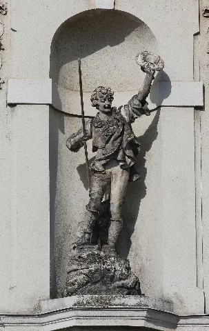 Nischenfigur Steyrer Bahnhofstrasse 18