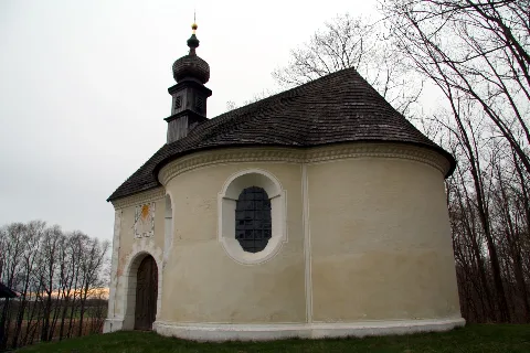 Notzing Dreifaltigkeitskapelle Bjs100404 03