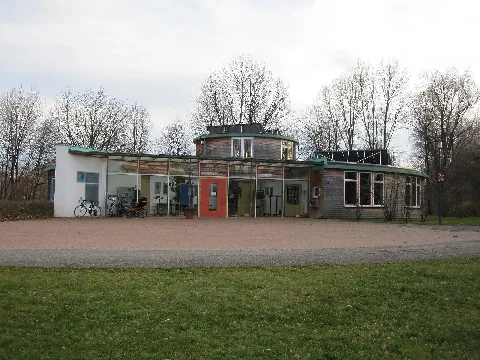 Öbz4