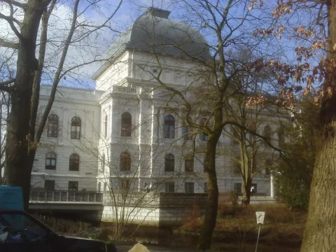 Oldenburg Roonstraße (Brücke), Staatstheater Geograph.org.uk 8374
