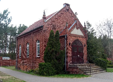 Oranienburg Sachsenhausen, Friedhofskapelle Südansicht