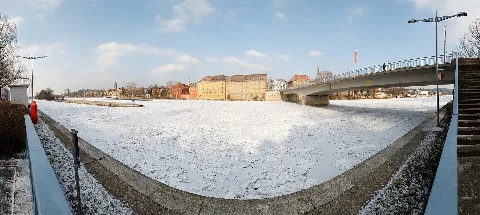 Panorama Zugefrorener Main