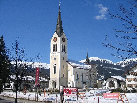 Pfarrkirche Maria Opferung Riezlern
