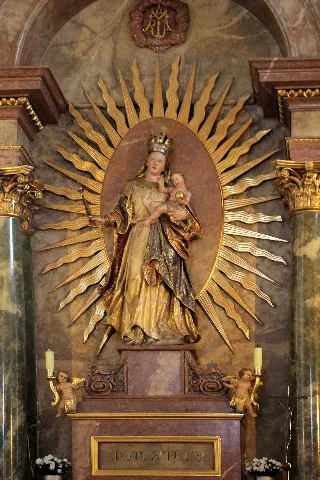 Pfarrkirche Pottenstein Crop 9719