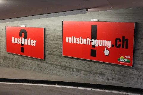 Plakat Svp 2010 Volksbefragung Auslaender