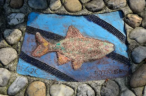 Plastik "Fische In Der Liesing" 03 By Kollegium Kalksburg