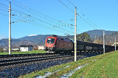 Poertschach Goritschach Taurus Oebb Mit Gueterzug 07122013 055