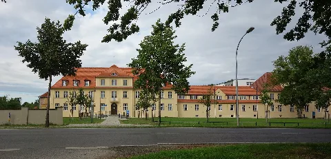 South-south-western view of the building "Polizeiinspektion Oberhavel" in Oranienburg , Oranienburg municipality , Oberhavel district, Brandenburg state, Germany.