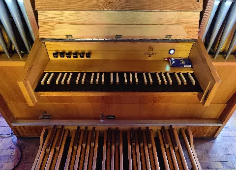 Orgel von Volkmar Krätzer (Nürnberg) (I/P/7) der katholischen Pfarrkirche St. Josef Rehau, Landkreis Hof, Oberfranken, Bayern, Deutschland