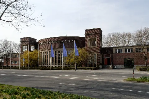Rheinterrasse In Duesseldorf Pempelfort, Von Nordosten