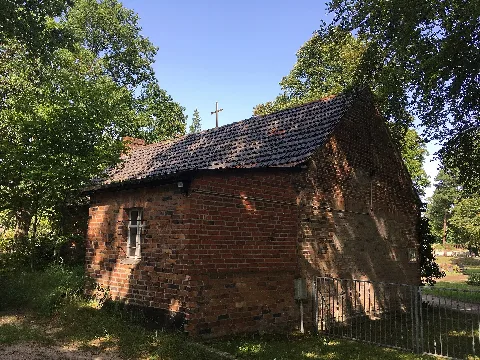 Rietschen, Friedhof Parentationshalle (7)