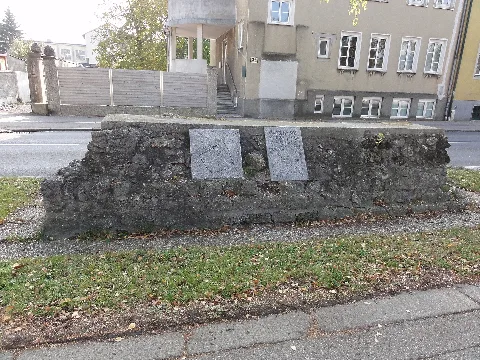 Röm. Stadtbefestigung (1)