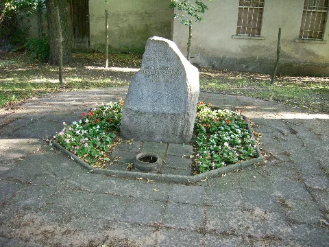 Roßlau,Gedenkstein