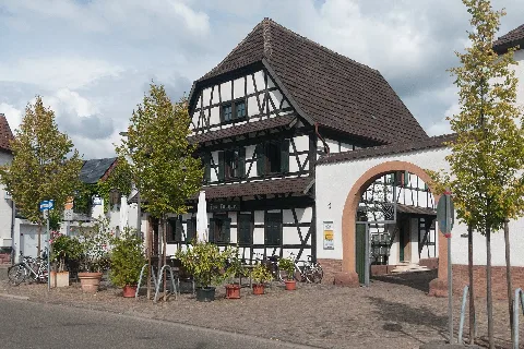 Schifferstadt, Speyerer Str 1, Gasthaus Drei Kronen, 2016 09 17 0001 03