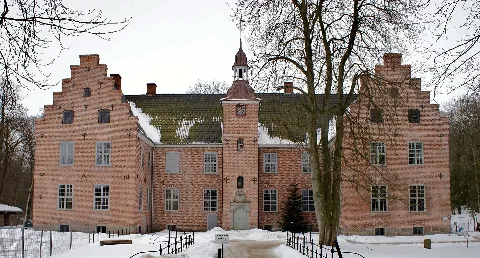 Schloss Hagen, Hof
