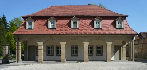 Schorndorfer Torhaus Mit Stadtmauer