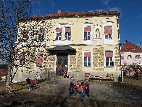 Schulschwestern Kloster Markt Hartmannsdorf