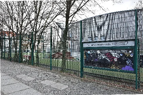 Sportplatz Fritschestraße Berlin Charlottenburg 01