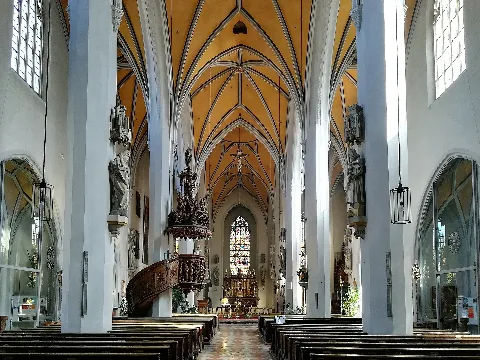 Die katholische Stadtpfarrkirche St. Jakob in Wasserburg am Inn ist eine spätgotische Backsteinkirche im Landkreis Rosenheim in Oberbayern.